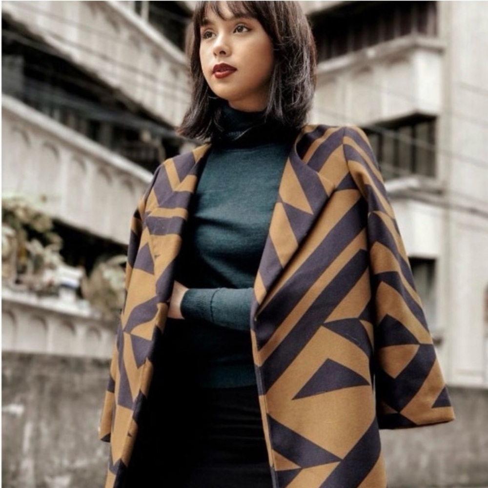H&M Womens Geometric Pattern Open Front Coat - Black & Brown
